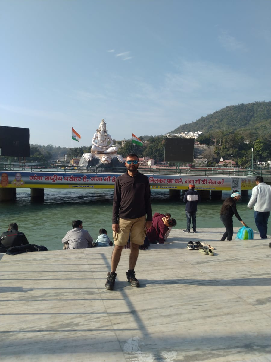 Temple and riverside view in Rishikesh